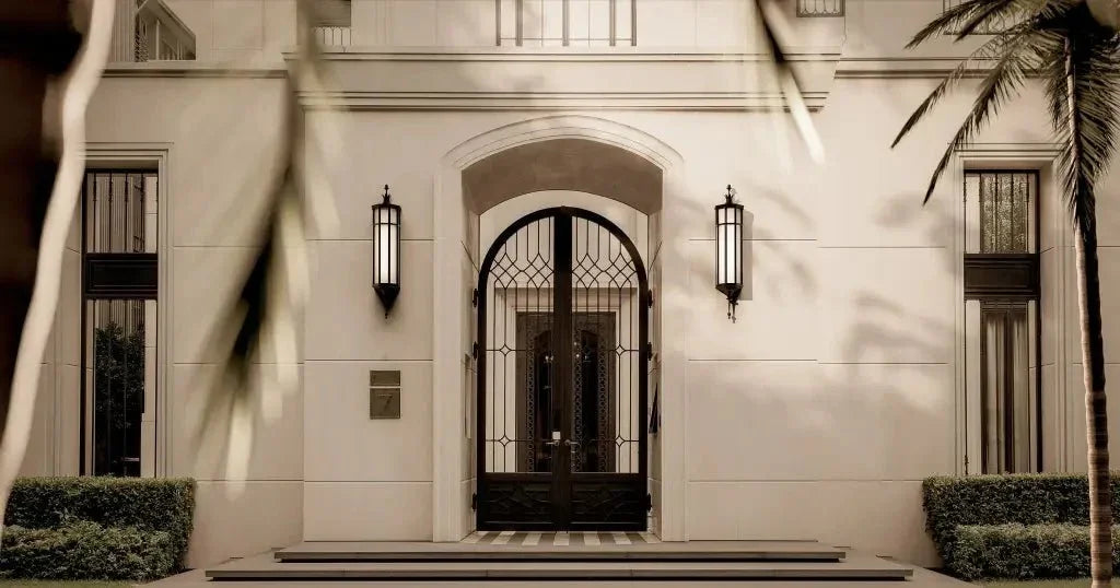 Avenida Flora Sconce - polished brass finish, interactive 3D view